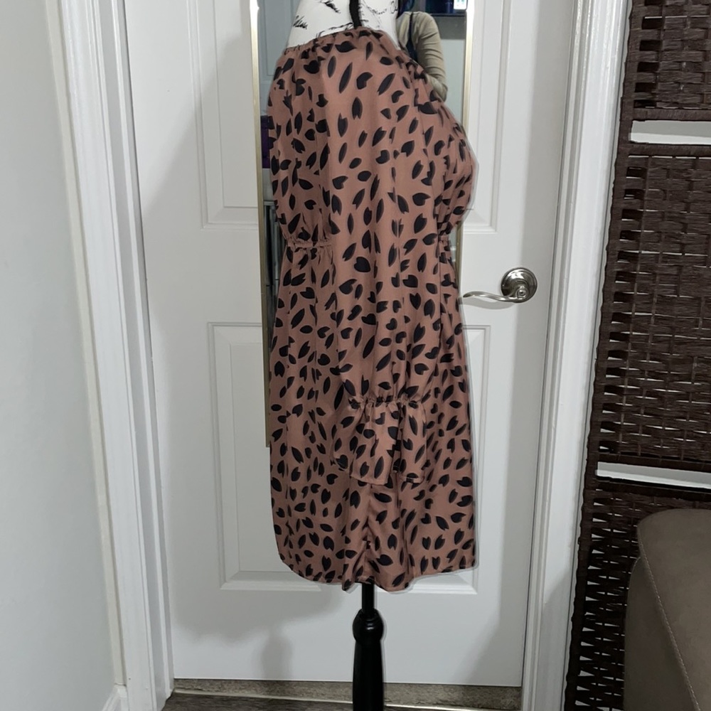 Dress - Picture 2 of 5